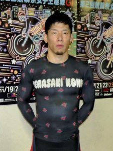 寺崎浩平