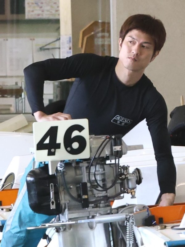濱崎直矢