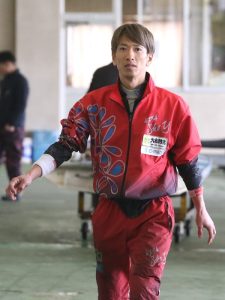 安河内将