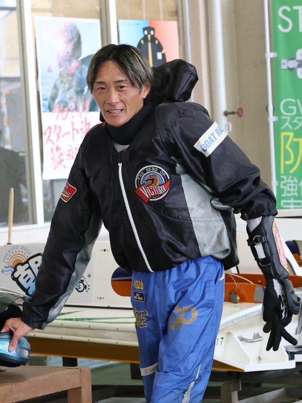峰竜太
